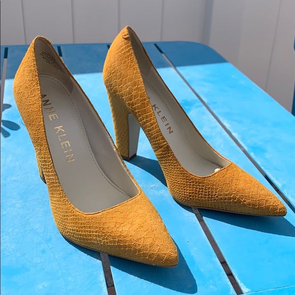 Anne Klein Shoes - Anne Klein Mustard Yellow Heels